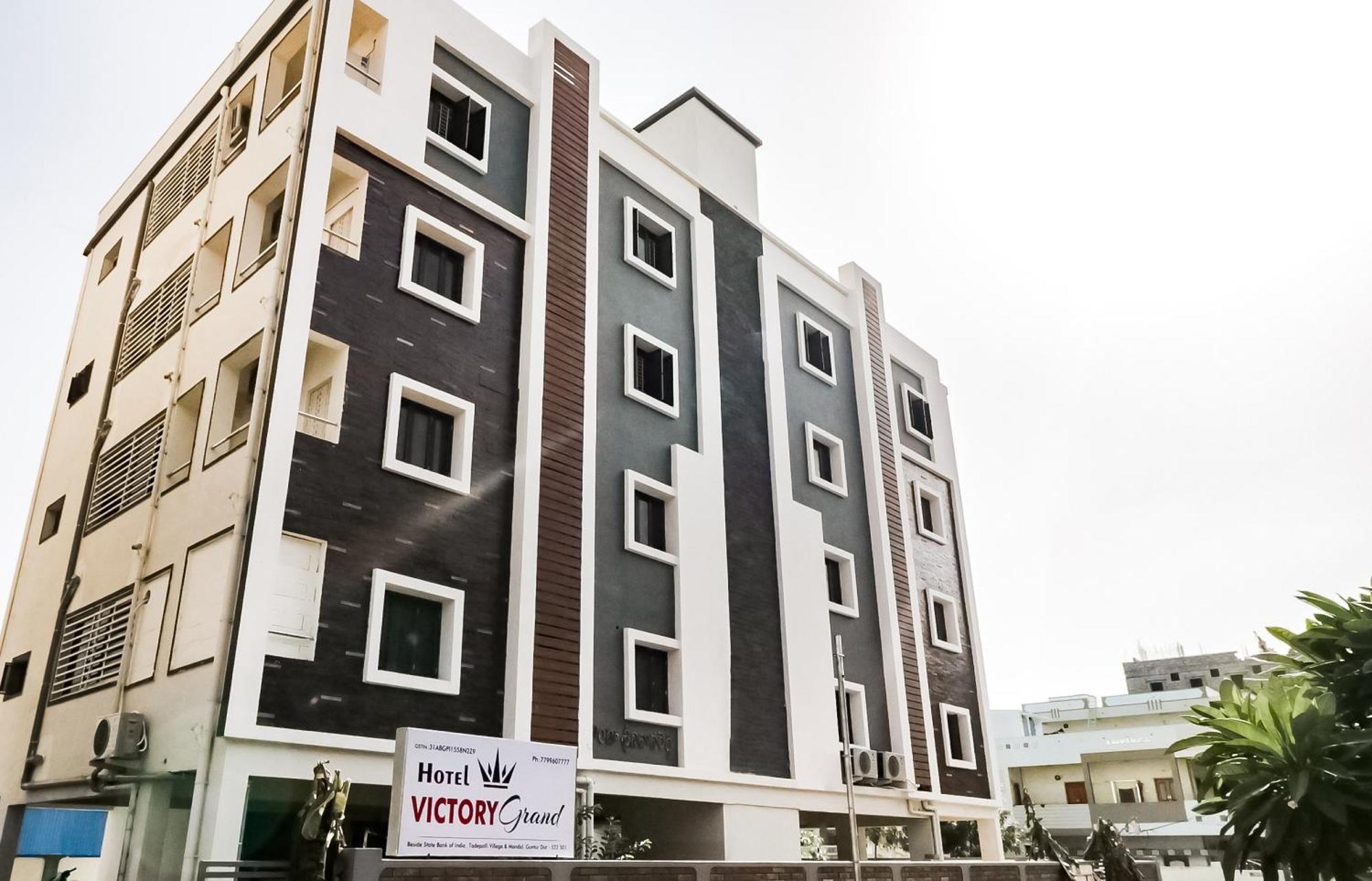 Hotel Oyo Victory Grand Tadepalle Exterior foto