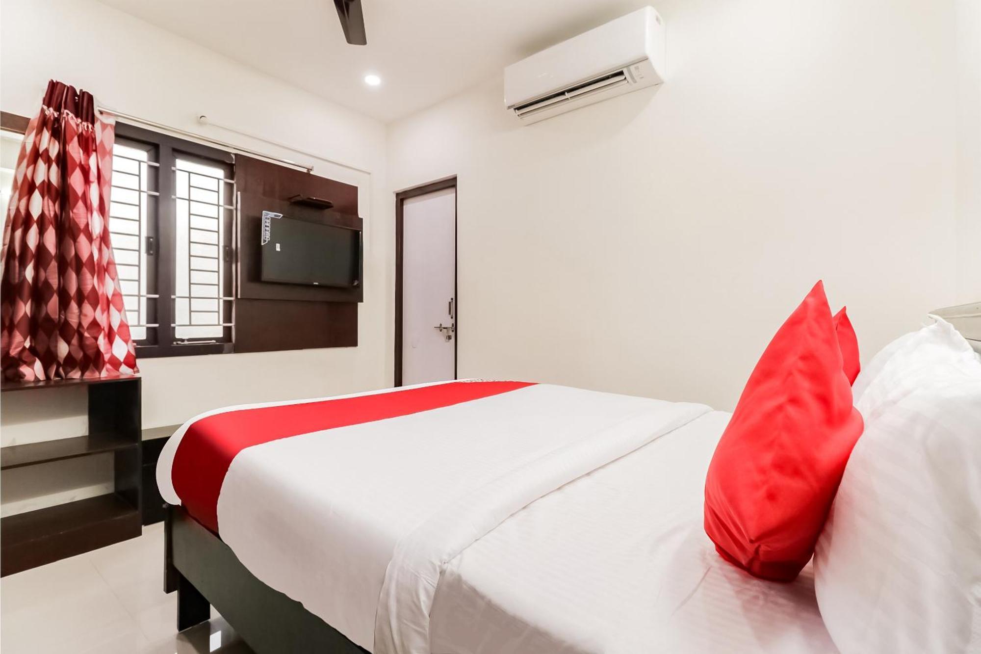 Hotel Oyo Victory Grand Tadepalle Exterior foto