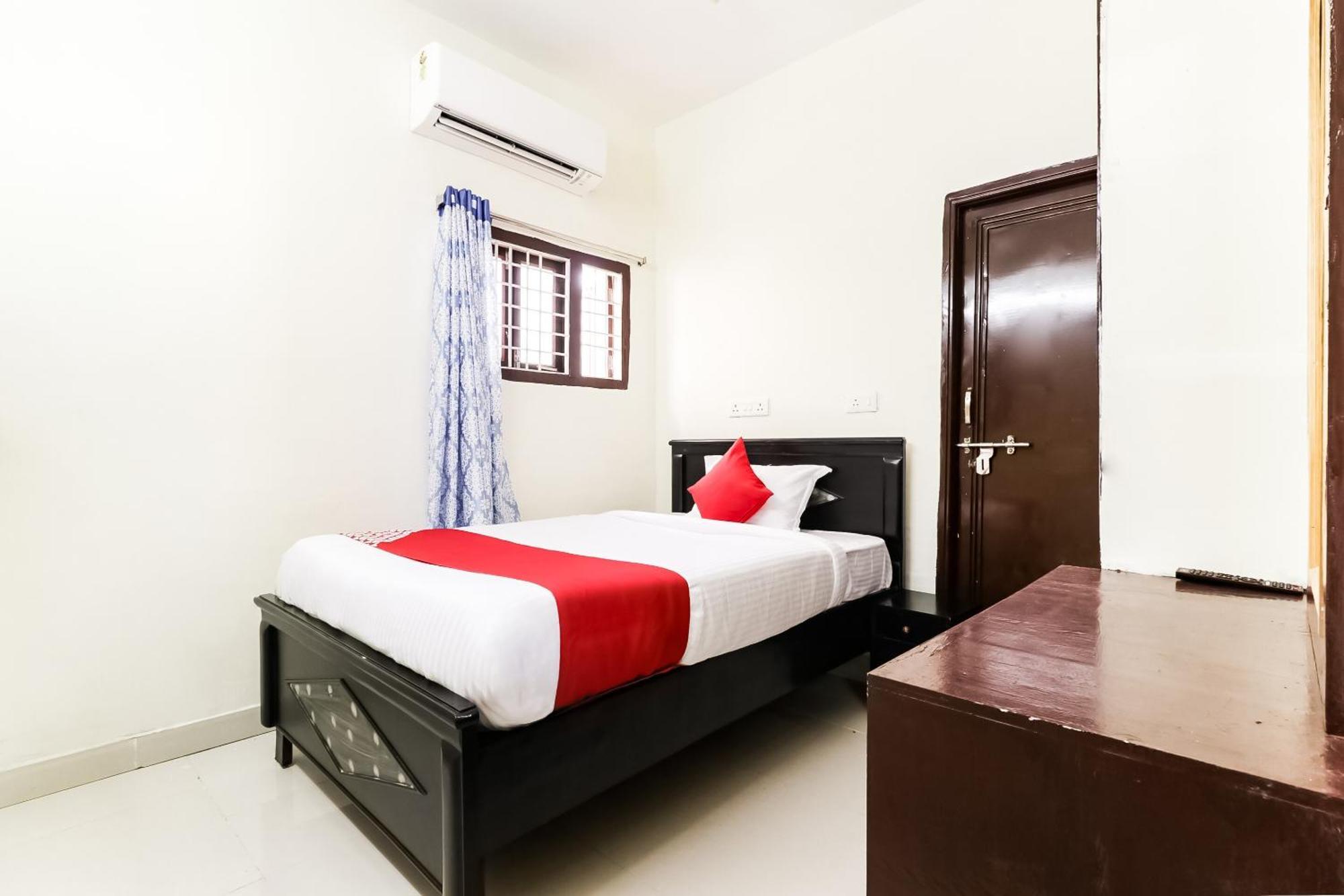 Hotel Oyo Victory Grand Tadepalle Exterior foto